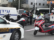 بالصور: اصابة 3 أشخاص بحادث طرق بين مركبتين شمال يافا